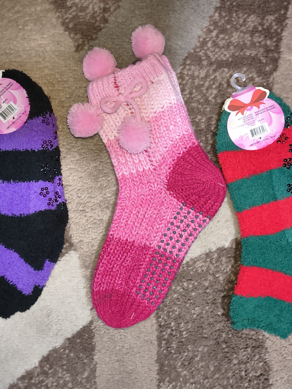 BNWT-Slipper Socks With Grips Size 9-11